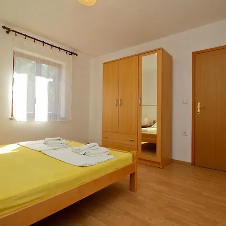 Apartment Apartment Dunato I -300M Vom Meer, Erdgeschoss Silo (Krk)
