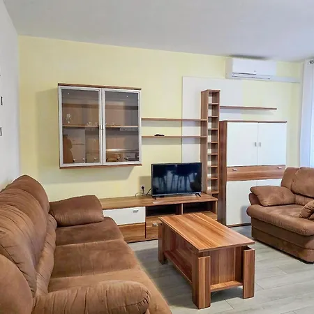 Apartment Dunato I -300m Vom Meer, Erdgeschoss Silo (Krk)